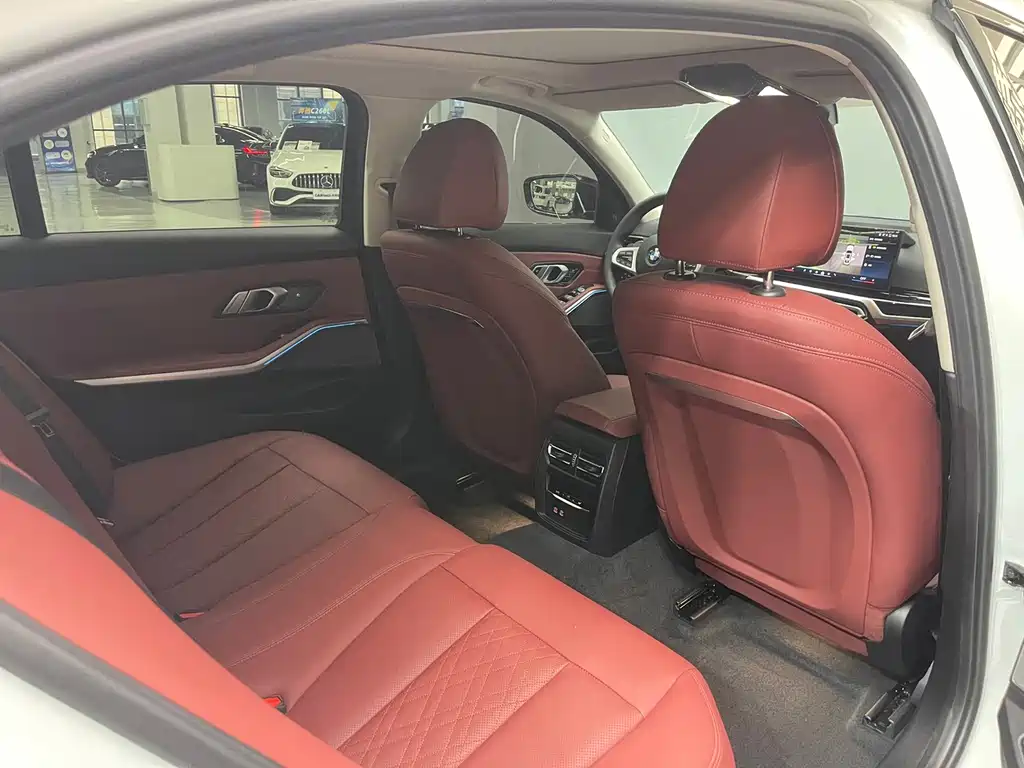 BMW 3 Series — фото 14