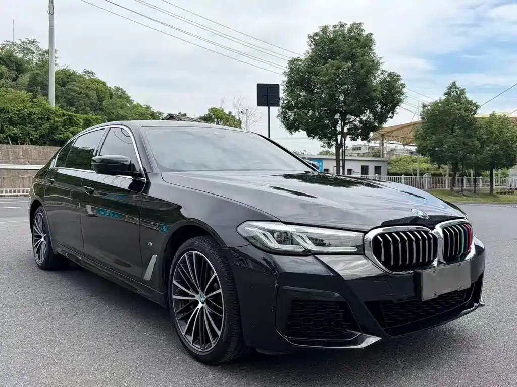 BMW 5 Series — фото 2