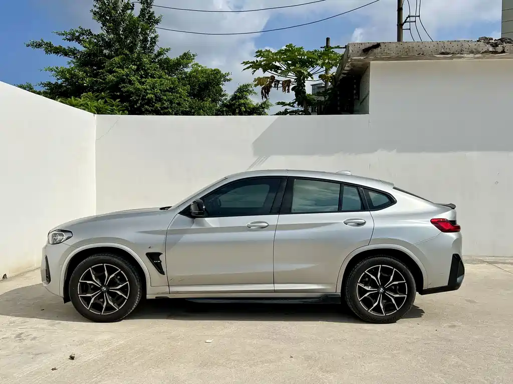 BMW X4 — фото 9