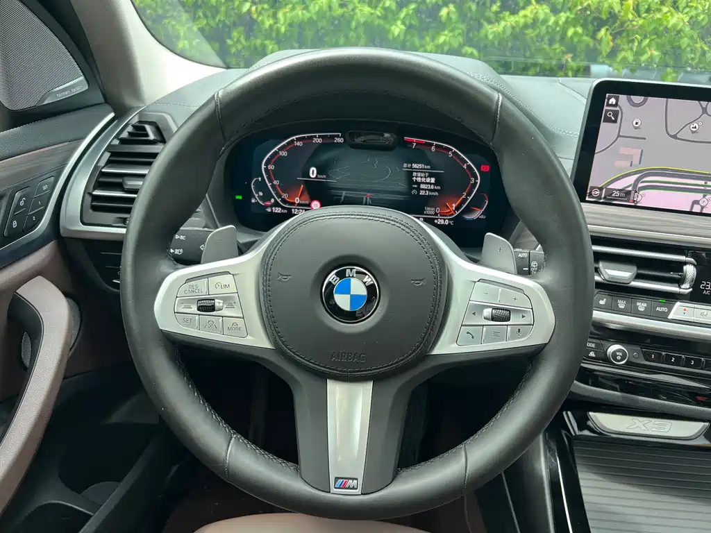 BMW X3 — фото 10
