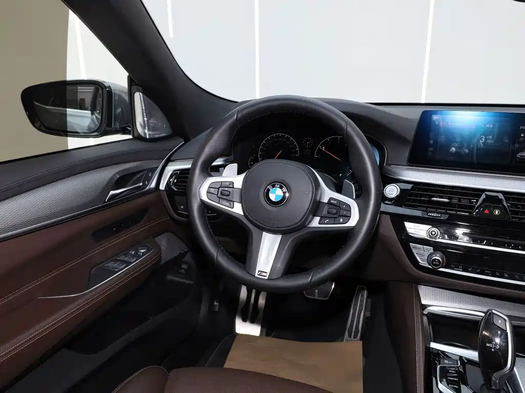 BMW 6 Series GT — фото 16