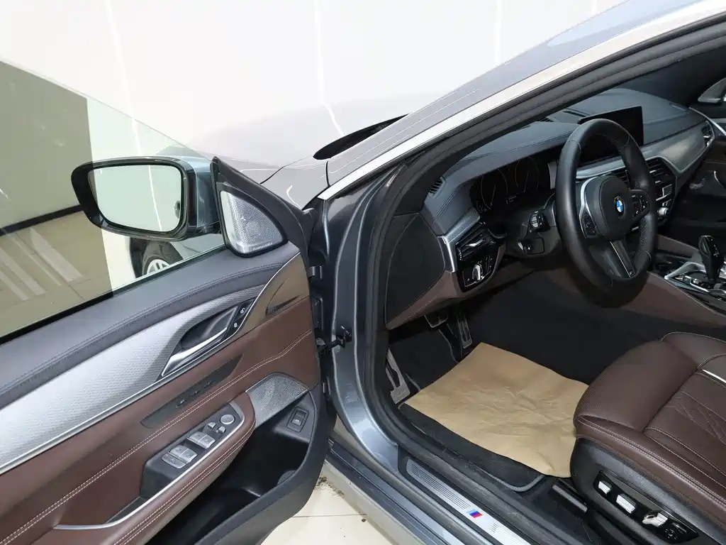 BMW 6 Series GT — фото 8