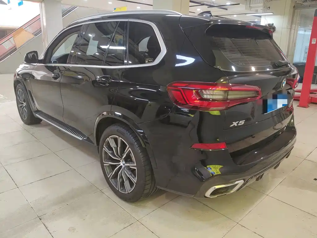 BMW X5 (Import) — фото 4