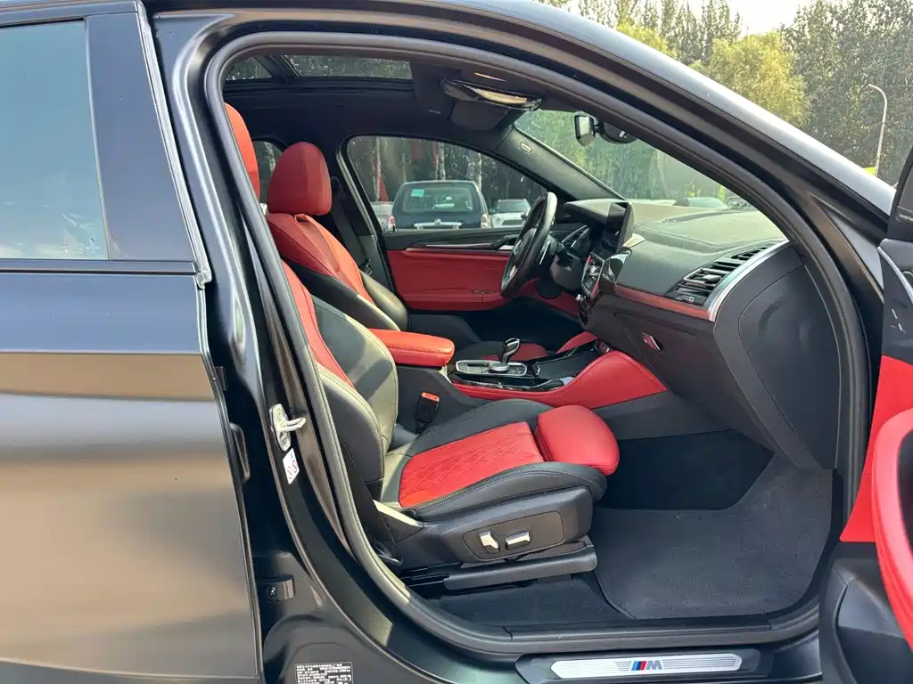 BMW X4 M40i — фото 14