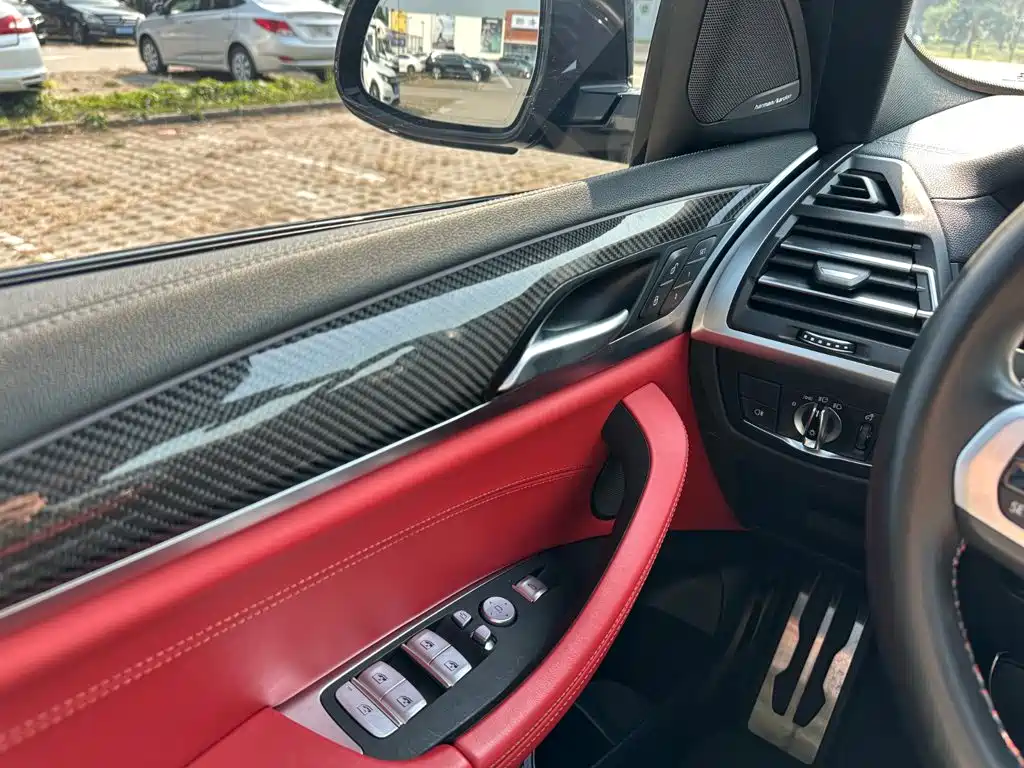 BMW X4 M40i — фото 22