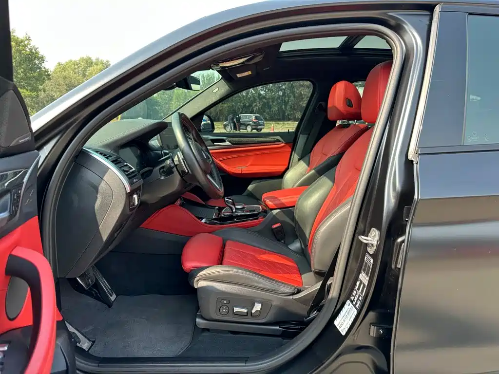 BMW X4 M40i — фото 9