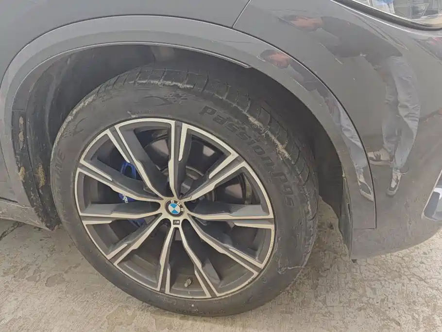 BMW X5 (Import) — фото 6