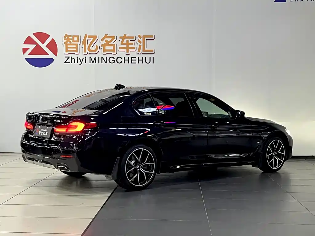 BMW 5 Series — фото 4