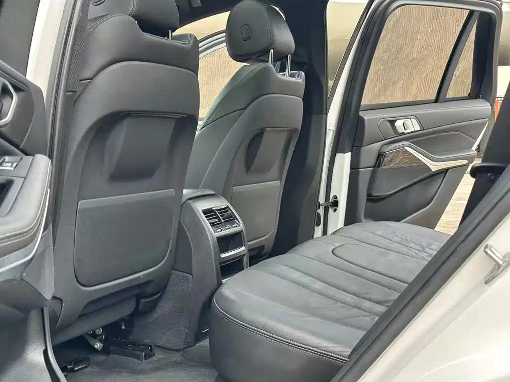 BMW X5 (Import) — фото 6
