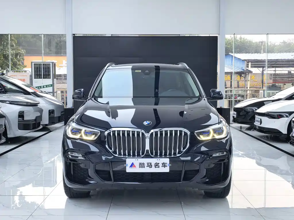 BMW X5 (Import) — фото 2