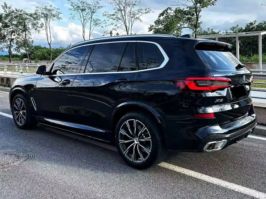 BMW X5 — фото 4