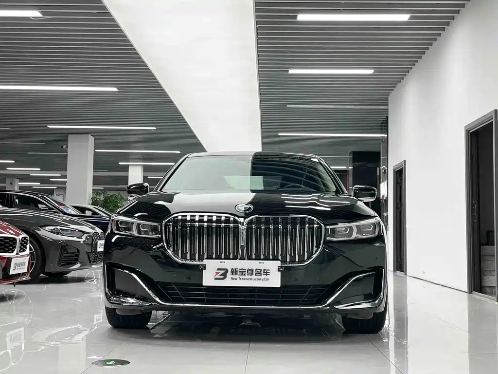 BMW 7 Series — фото 2