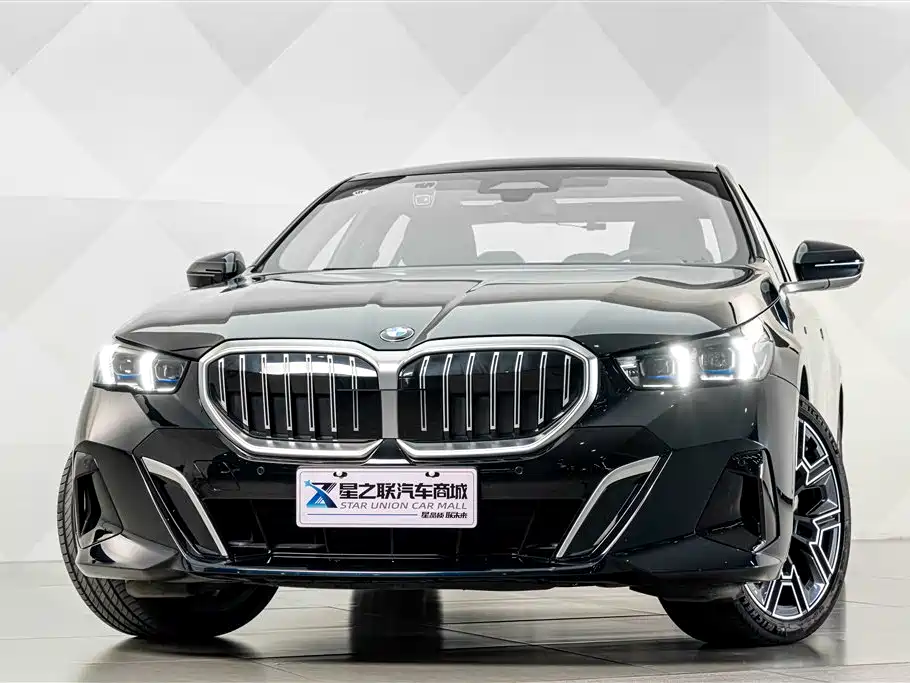 BMW 5 Series — фото 3