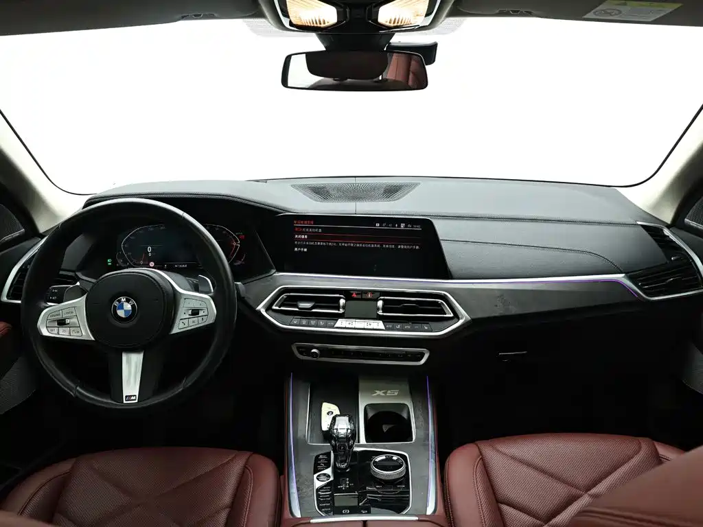 BMW X5 — фото 15