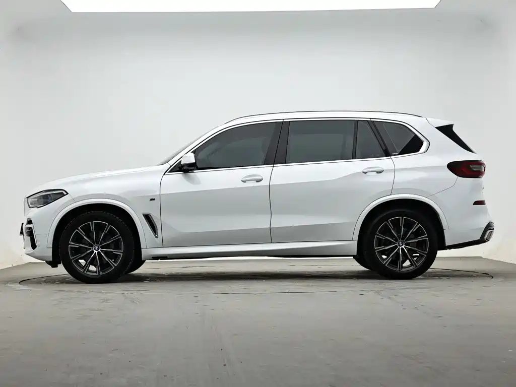 BMW X5 — фото 5