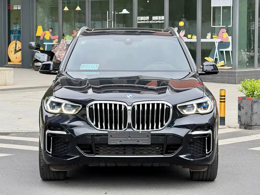 BMW X5 — фото 2