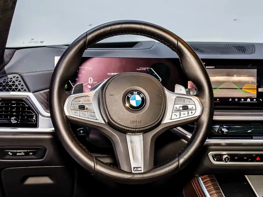 BMW X5 — фото 24