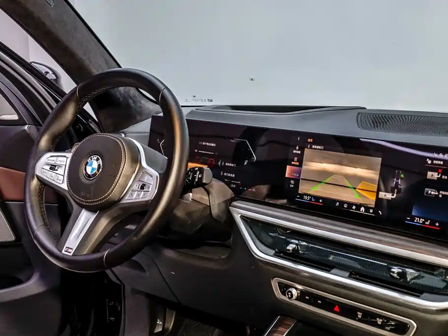BMW X5 — фото 29
