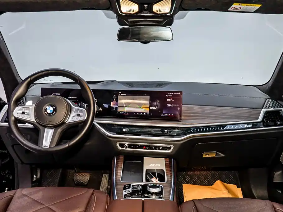 BMW X5 — фото 31