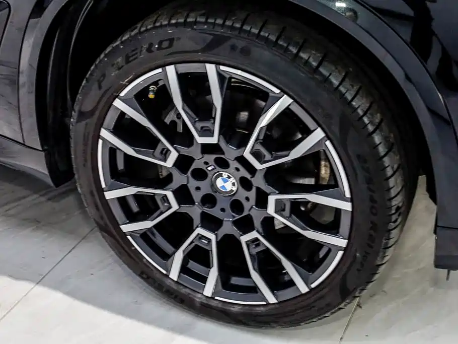 BMW X5 — фото 34