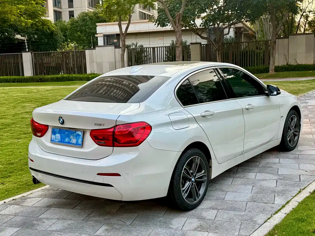BMW 1 Series — фото 7