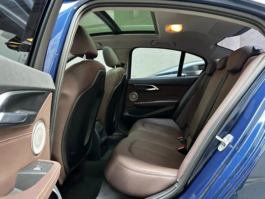BMW 1 Series — фото 10