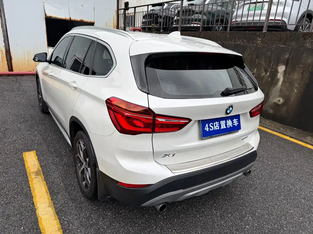 BMW X1 — фото 4