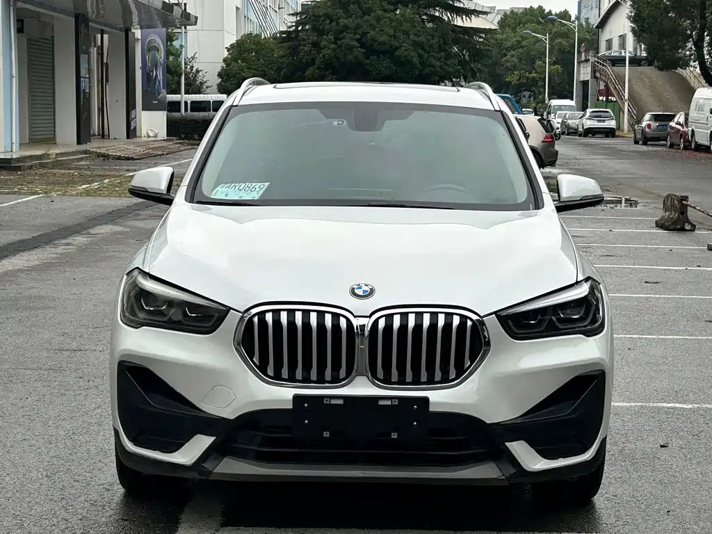 BMW X1 — фото 2