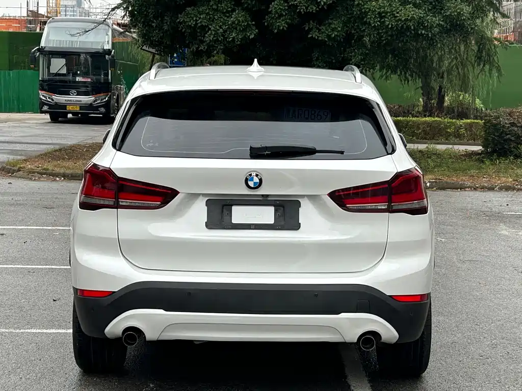 BMW X1 — фото 6