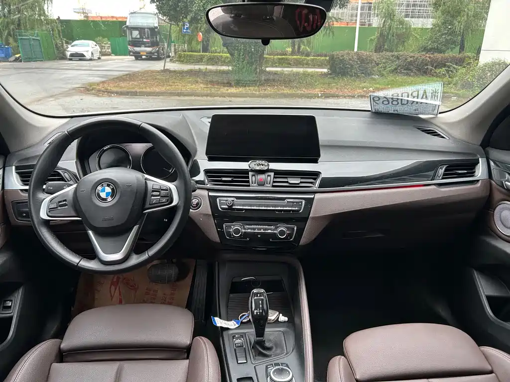 BMW X1 — фото 10