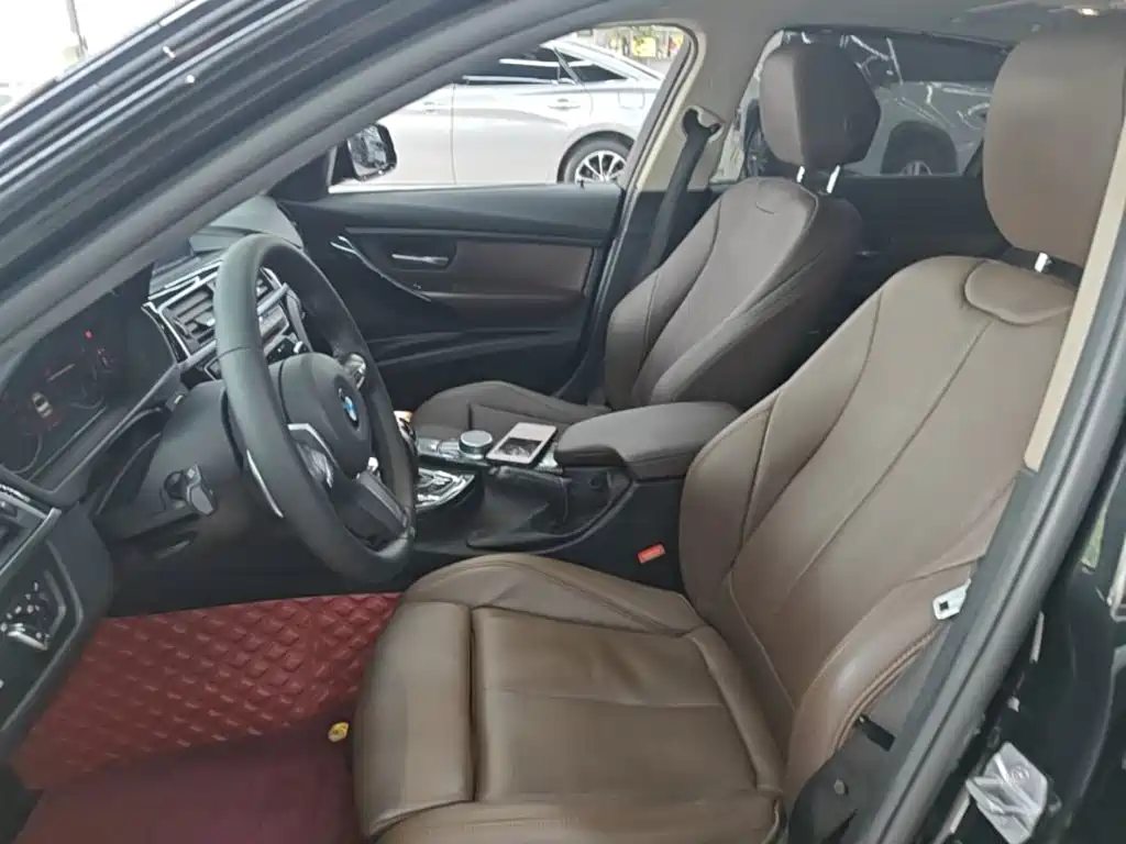 BMW 3 Series — фото 15