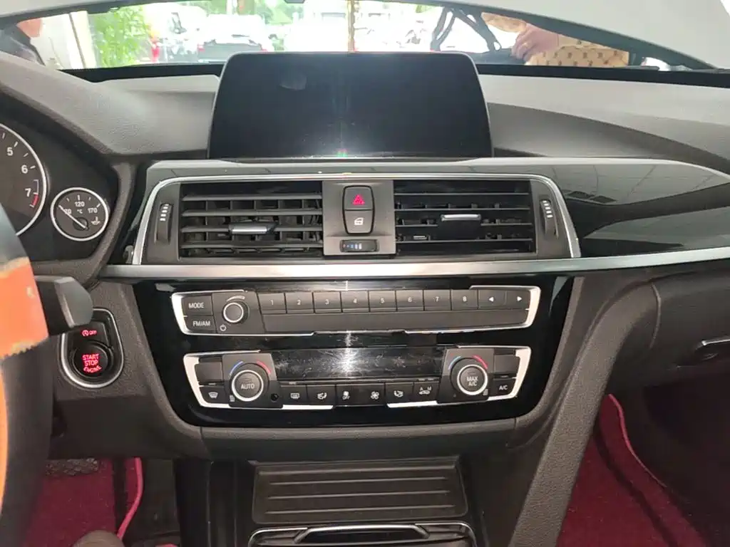 BMW 3 Series GT — фото 13