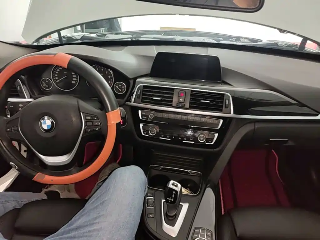 BMW 3 Series GT — фото 10