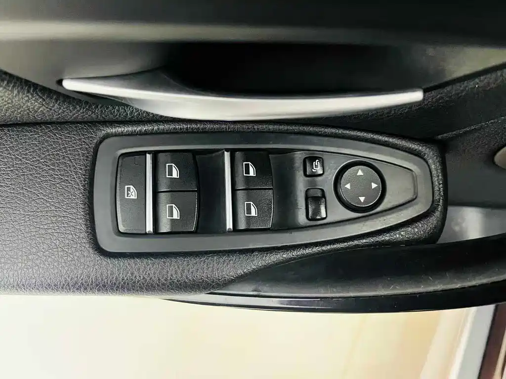 BMW 3 Series — фото 11
