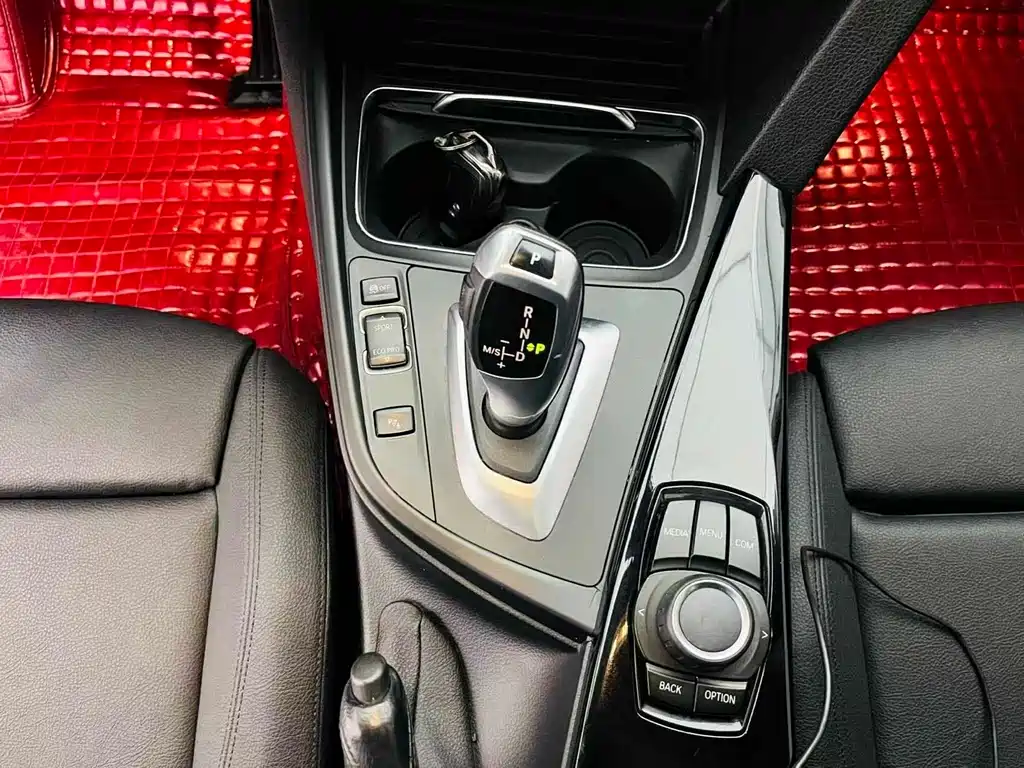BMW 3 Series — фото 15