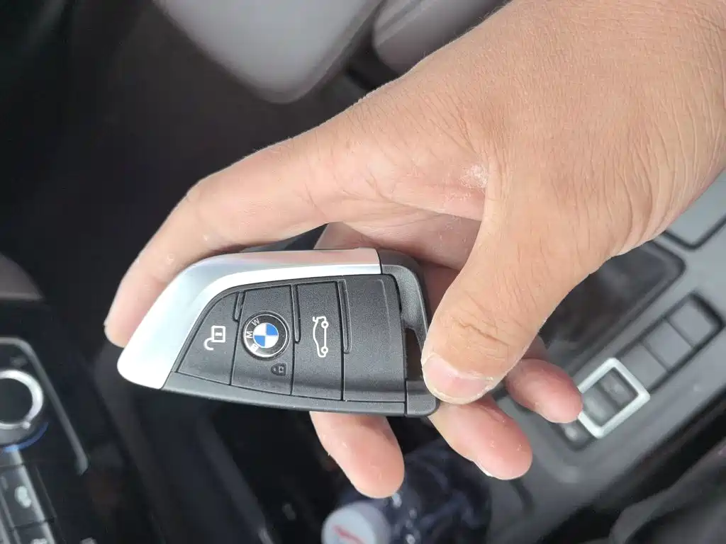 BMW X1 — фото 9