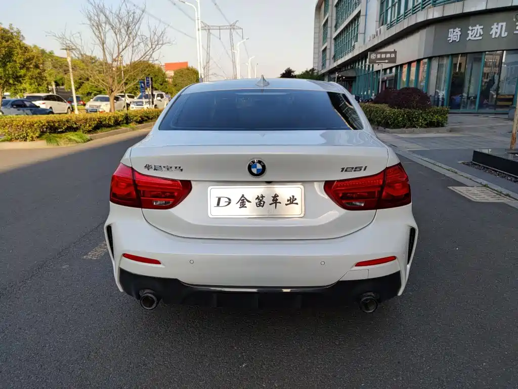 BMW 1 Series — фото 11