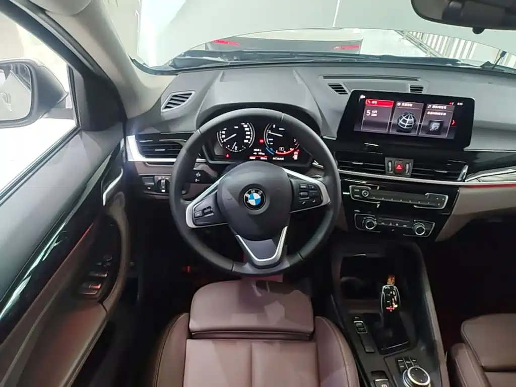 BMW X1 — фото 11