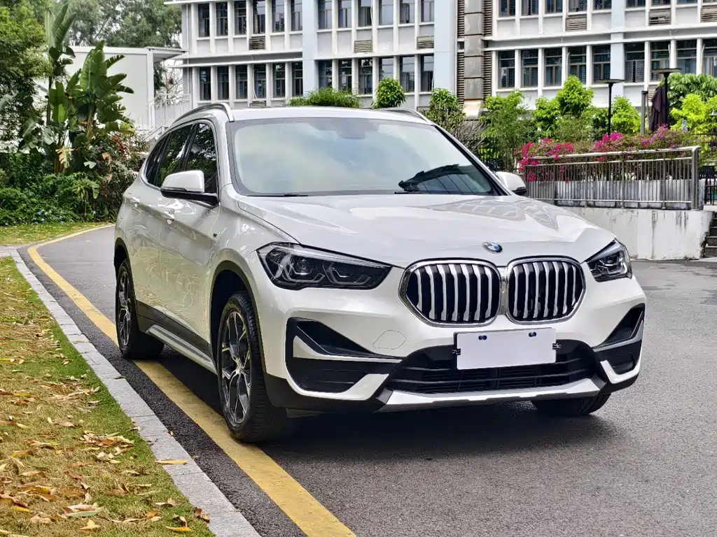BMW X1 — фото 3