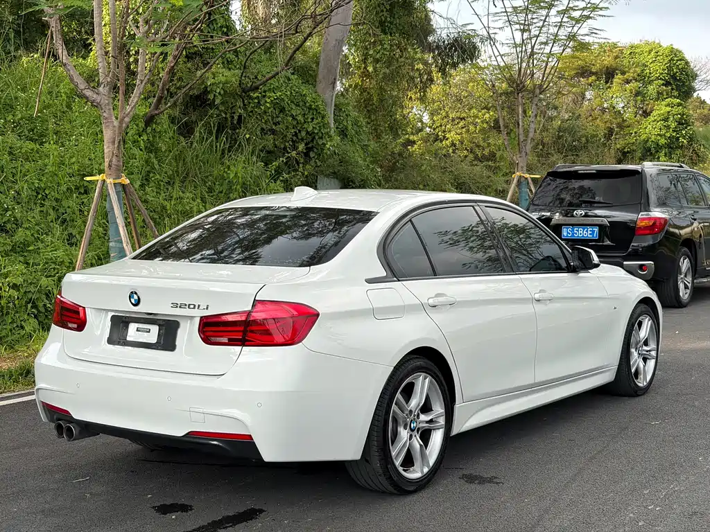 BMW 3 Series — фото 11