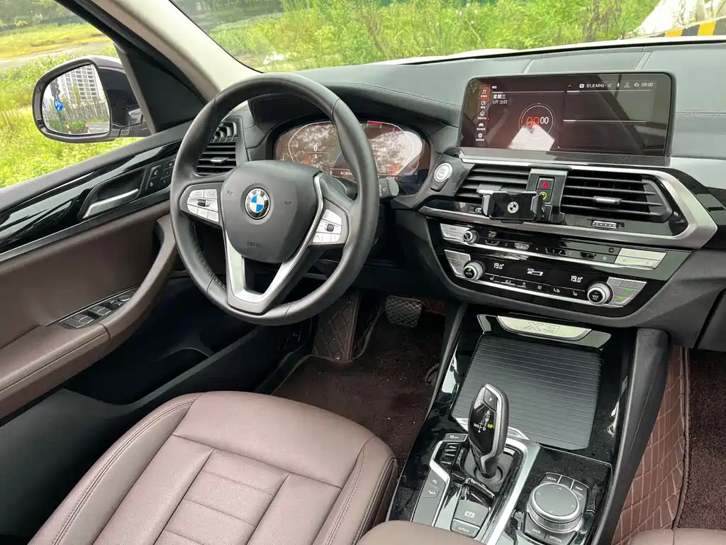 BMW X3 — фото 11