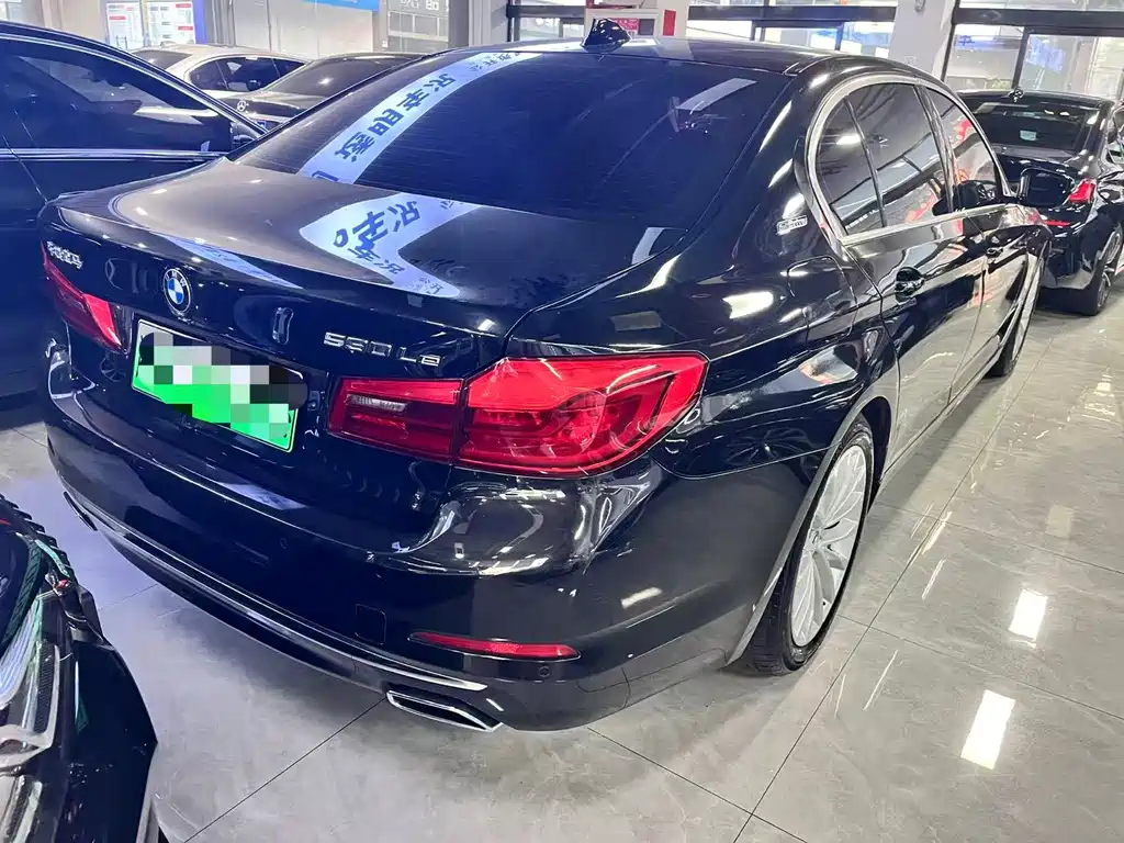 BMW 5 Series New Energy — фото 14