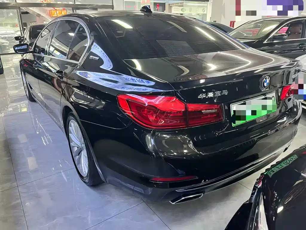 BMW 5 Series New Energy — фото 15