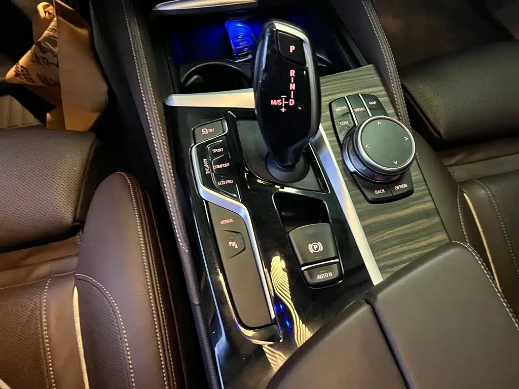 BMW 5 Series New Energy — фото 6
