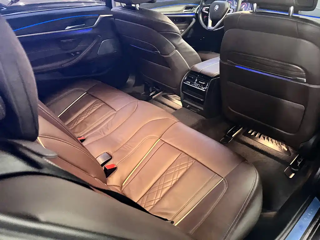 BMW 5 Series New Energy — фото 8