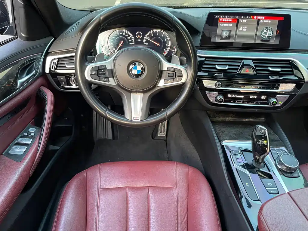 BMW 5 Series — фото 10