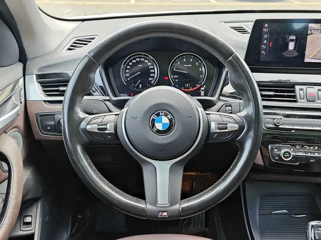 BMW X1 — фото 11