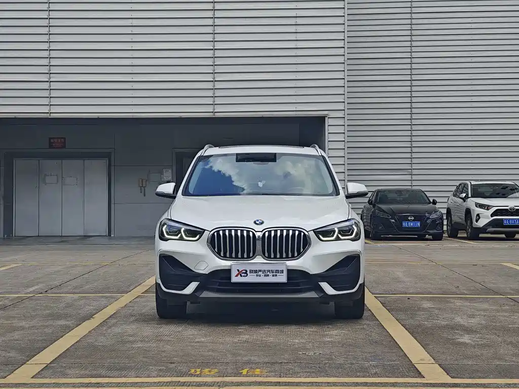 BMW X1 — фото 3