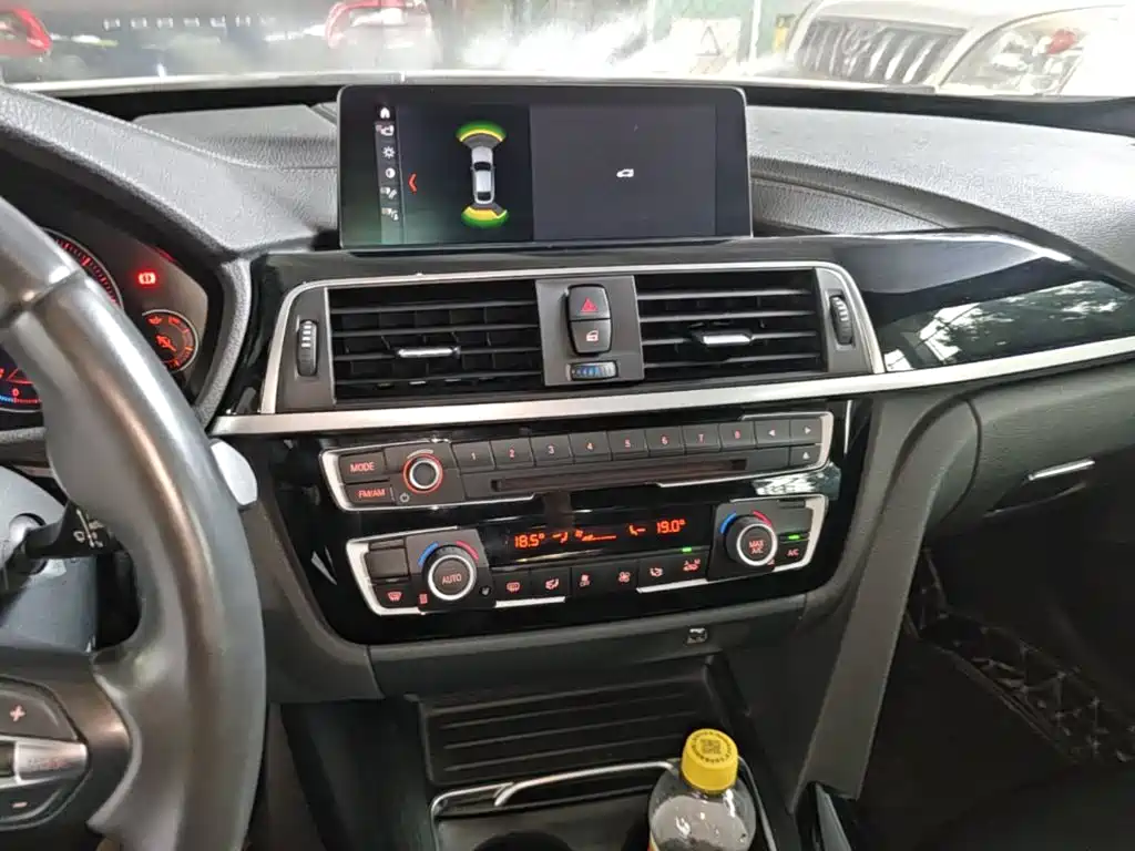 BMW 3 Series GT — фото 13
