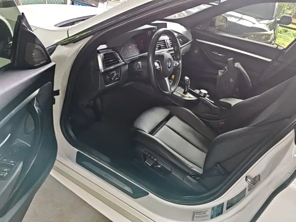 BMW 3 Series GT — фото 16